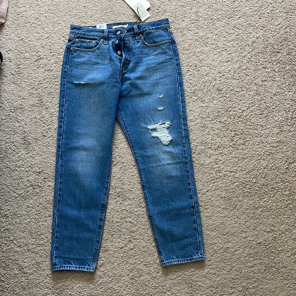 Levi’s wedgie jeans